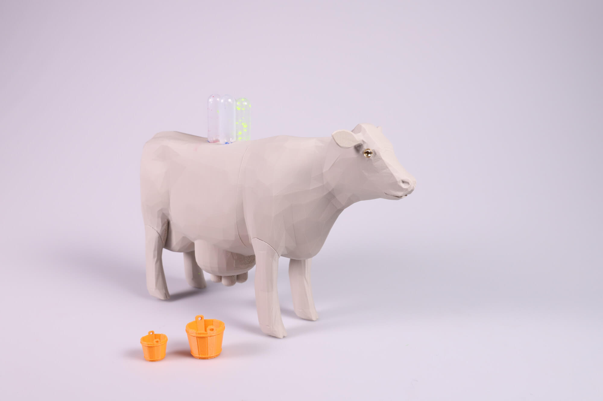 CMYKuh - Lara Jauch, Clara Antoni, Carla Zanafredi, Merlin Schulz